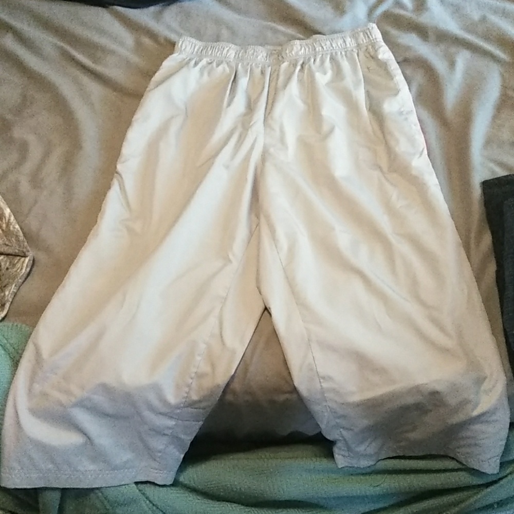 Capris - Picture 2 of 2